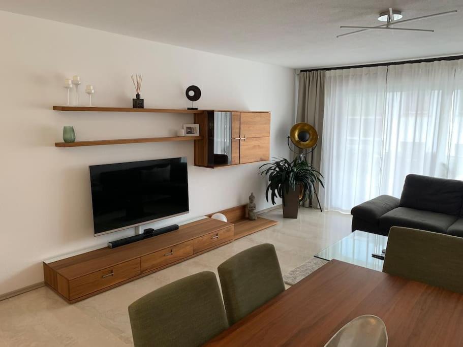 Moderne Ferienwohnung In Bester Lage! 바트헤른알브 외부 사진