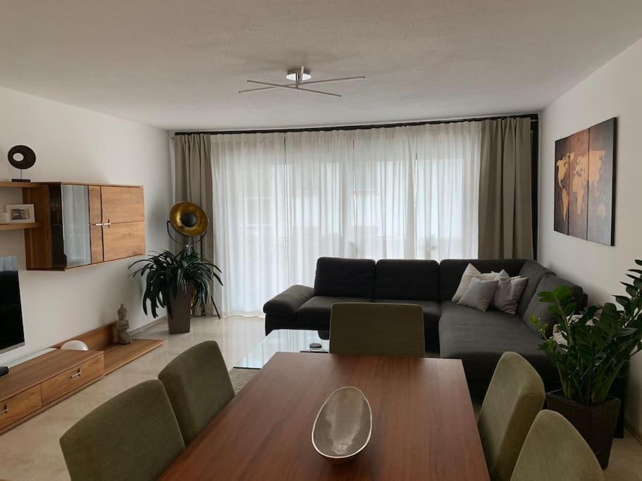 Moderne Ferienwohnung In Bester Lage! 바트헤른알브 외부 사진